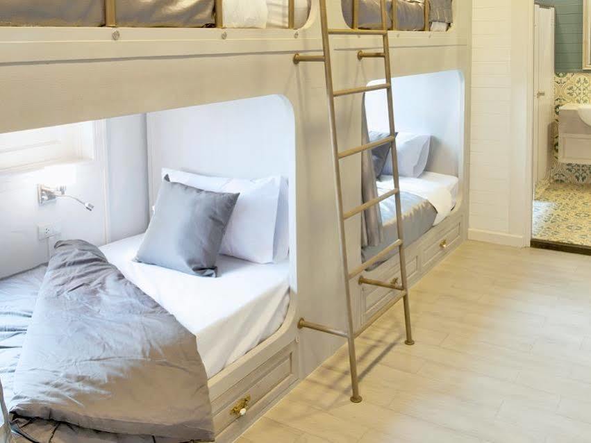 Golden Mountain Hostel Bangkok Eksteriør billede
